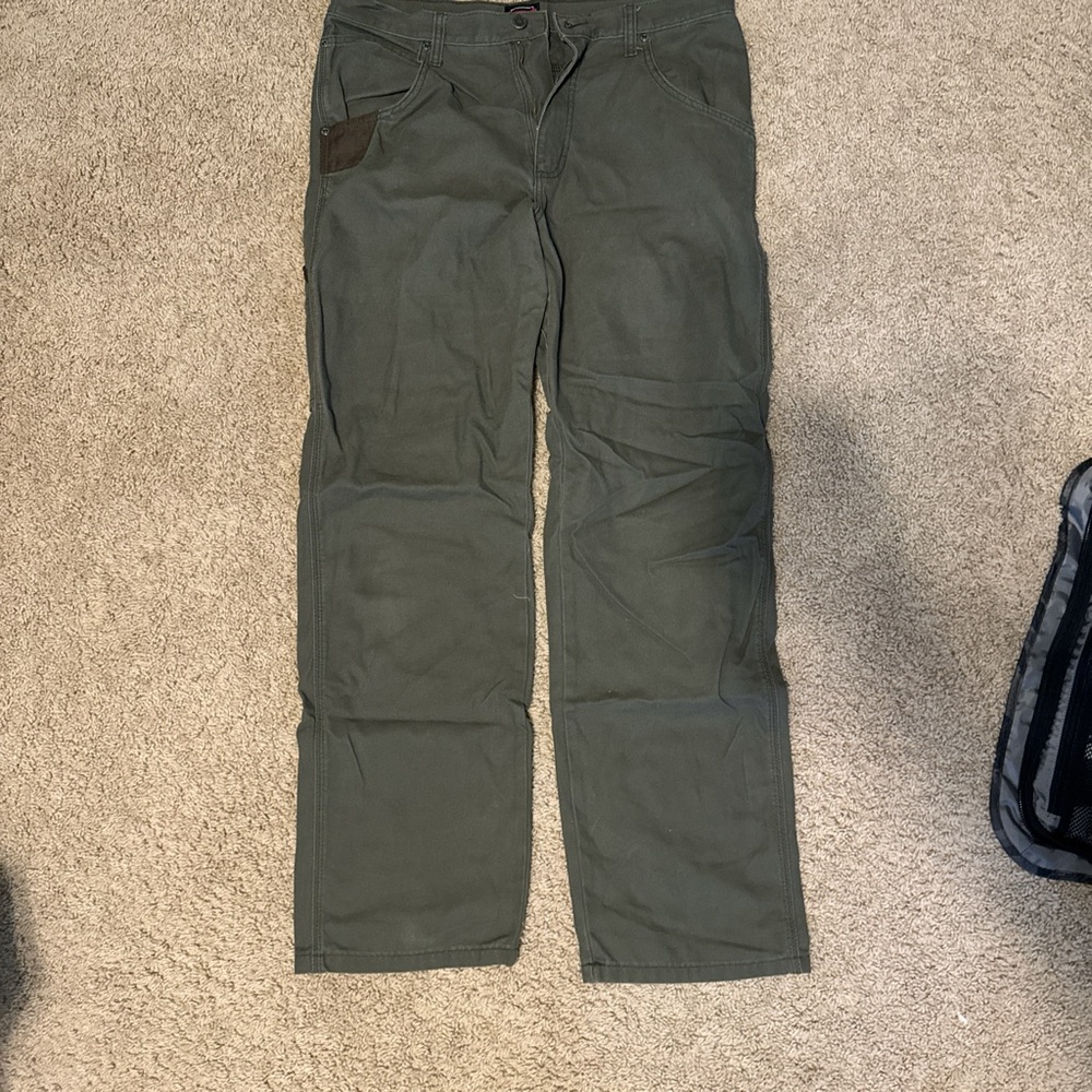 Wrangler Men's Dark Green Chinos